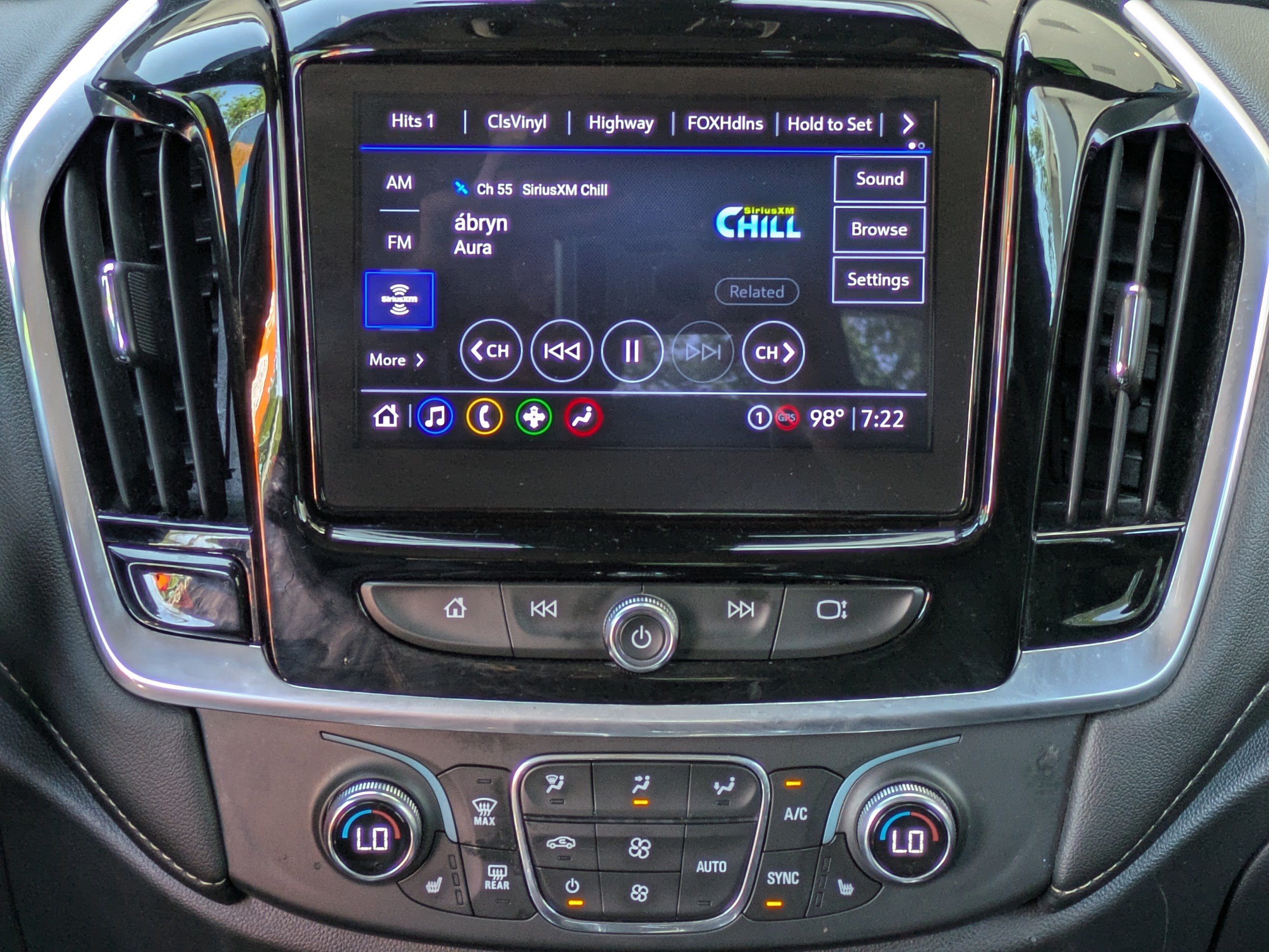 Used 2022 Chevrolet Traverse LT w/ LPO, Floor Liner Package AWD/4WD image 20