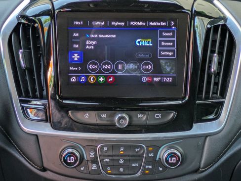 Used 2022 Chevrolet Traverse LT w/ LPO, Floor Liner Package AWD/4WD image 20
