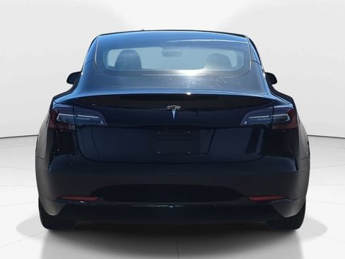 Used 2021 Tesla Model 3 Standard Range Plus image 6