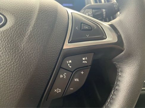 Used 2024 Ford Edge SEL image 22