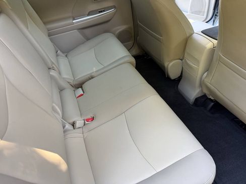Used 2012 Toyota Prius V Five FWD image 24