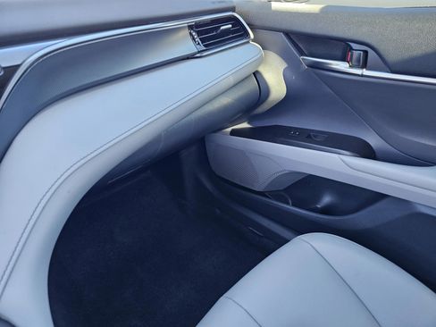 Used 2024 Toyota Camry SE image 24