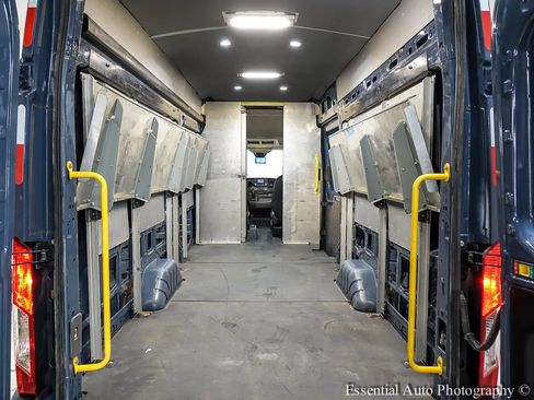 Used 2020 Ford Transit 250 148 High Roof Extended image 16