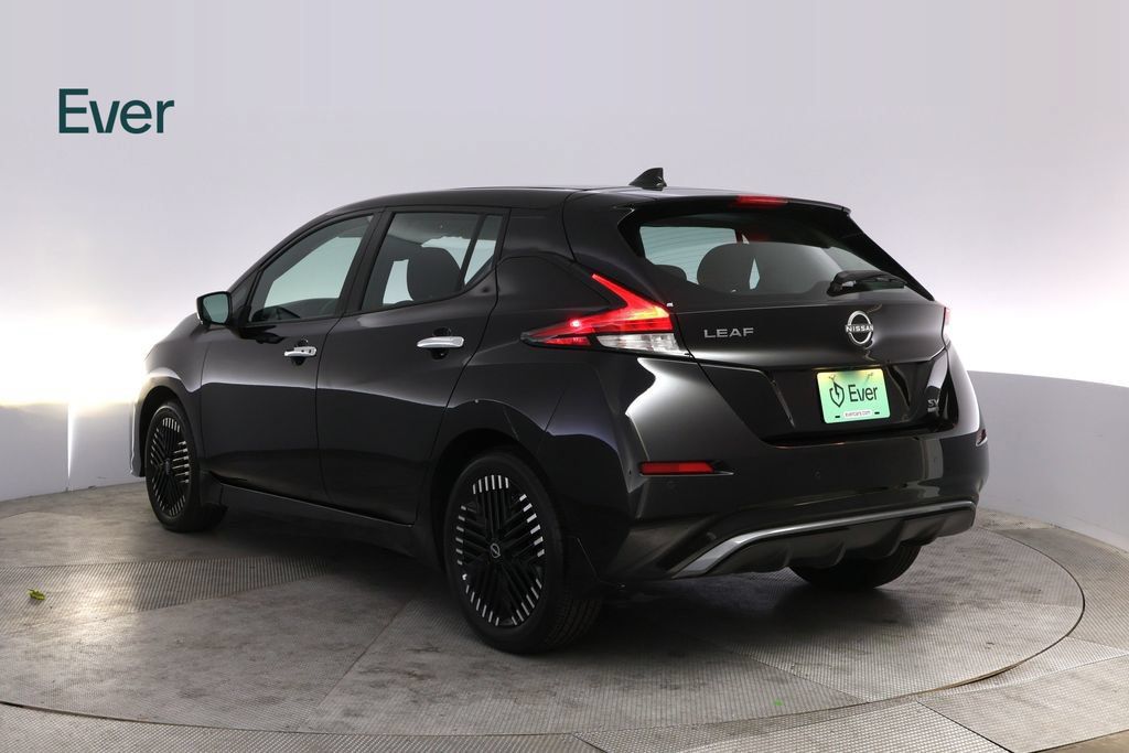 Used 2024 Nissan Leaf SV Plus FWD image 17