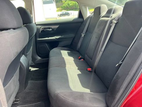 Used 2014 Nissan Altima 2.5 S FWD image 5