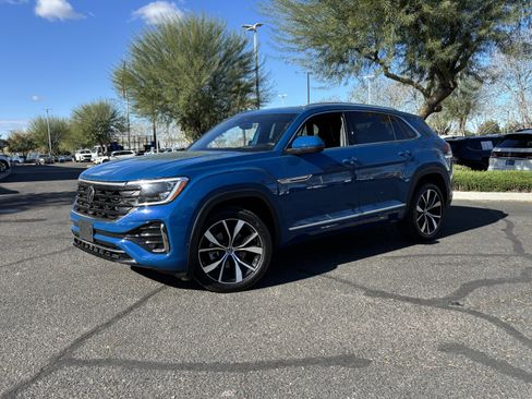 Certified 2025 Volkswagen Atlas Cross Sport SEL Premium R-Line image 31