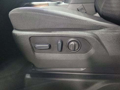 Used 2022 Chevrolet Silverado 1500 LT Trail Boss w/ Safety Package image 19