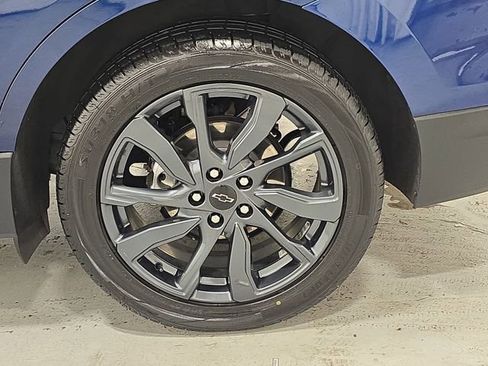 Used 2023 Chevrolet Equinox RS image 37