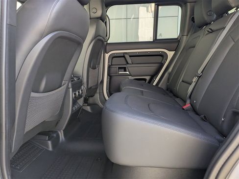 New 2026 Land Rover Defender 110 X-Dynamic SE image 16