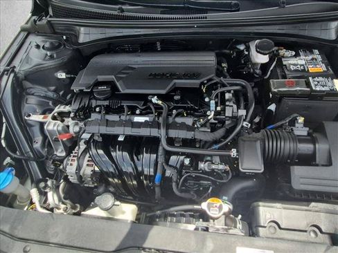 Used 2023 Hyundai Elantra Limited FWD image 23
