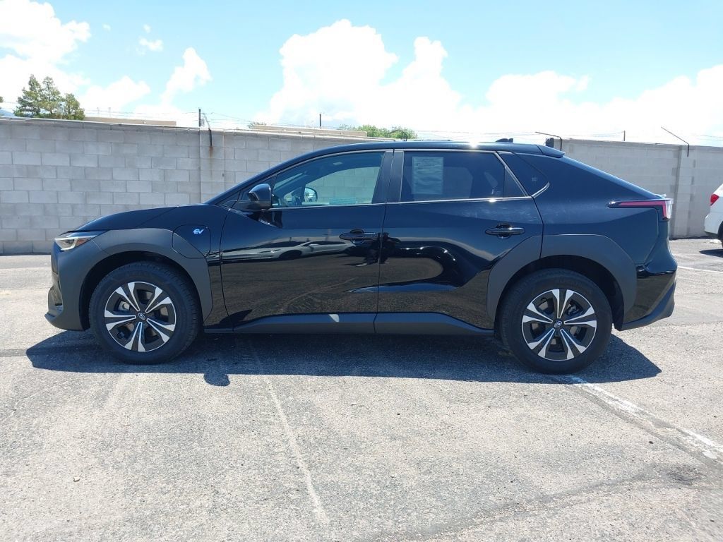 Used 2023 Subaru Solterra AWD image 4