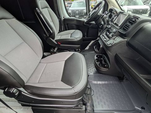 Used 2026 RAM ProMaster 2500 w/ Convenience Group FWD image 21