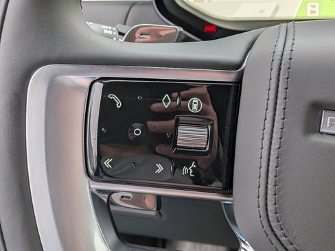 New 2025 Land Rover Range Rover SE AWD/4WD image 13