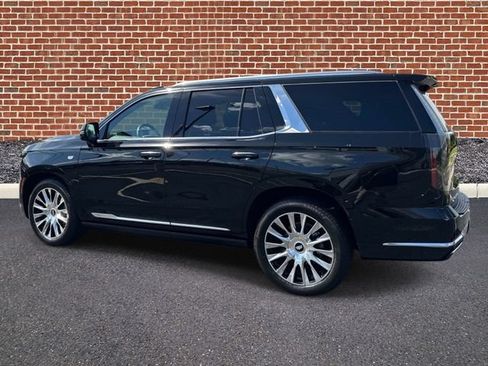 Certified 2025 Cadillac Escalade Premium Luxury Platinum AWD/4WD image 3