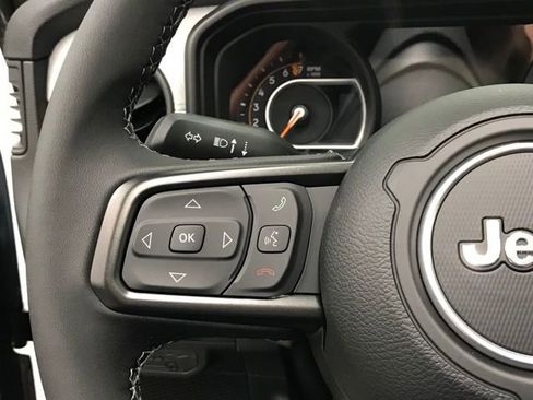 New 2025 Jeep Gladiator Willys image 11