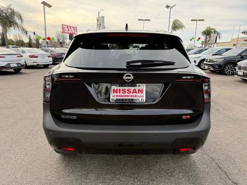 New 2026 Nissan Kicks SR image 5