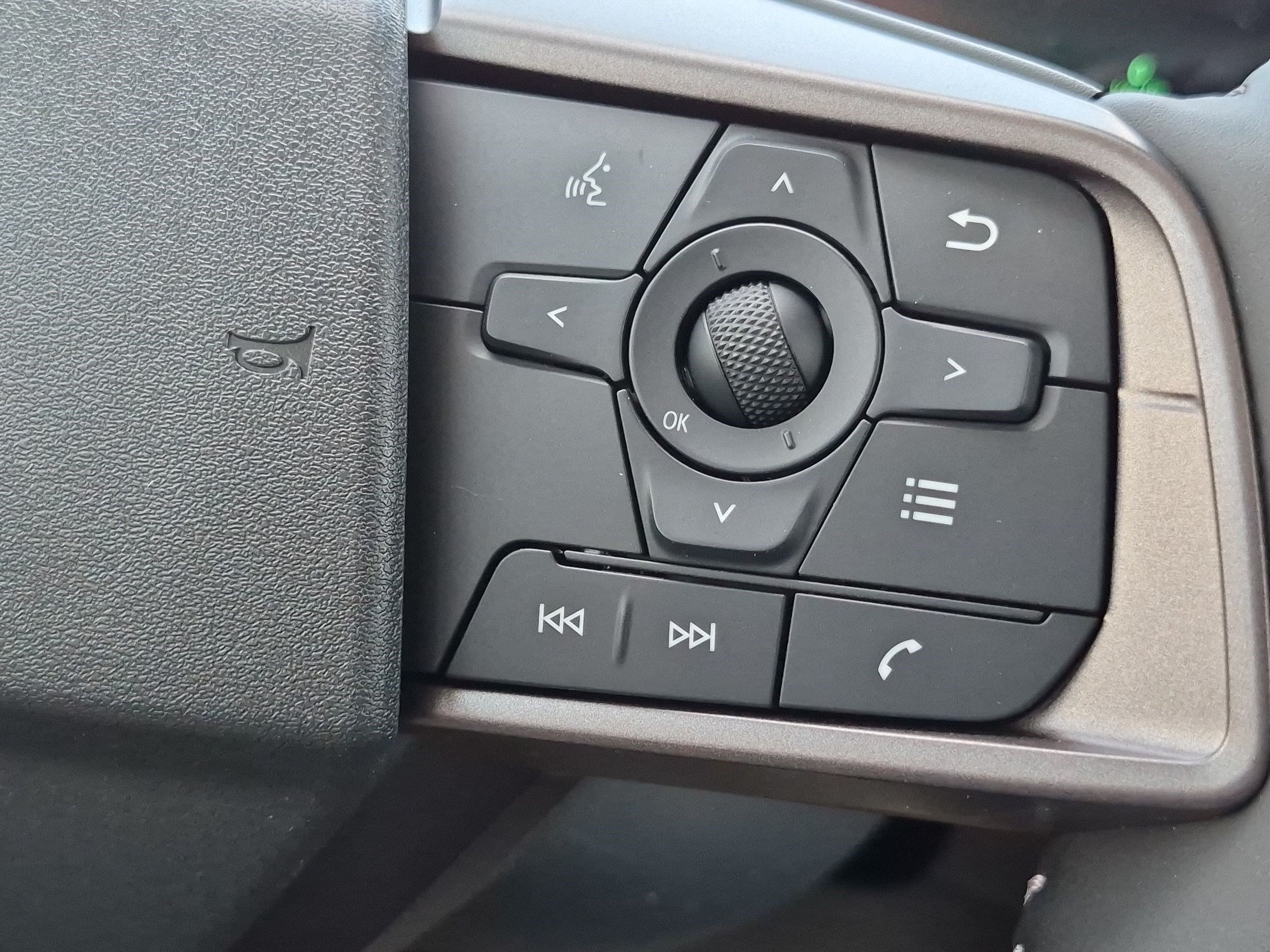 New 2027 Nissan Sentra SV w/ SV Convenience Package FWD image 15