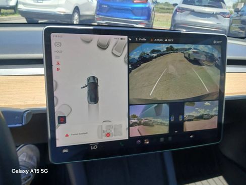 Used 2022 Tesla Model 3 Long Range AWD/4WD image 27