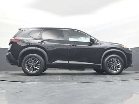 Used 2023 Nissan Rogue S FWD image 28
