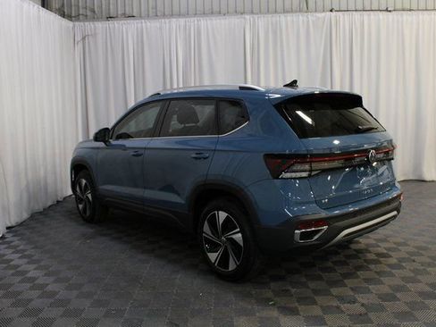 New 2026 Volkswagen Taos SE AWD/4WD image 20