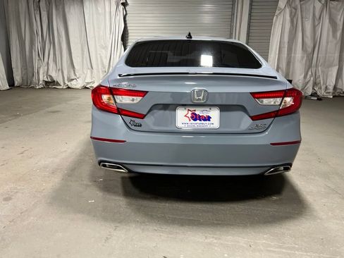 Used 2021 Honda Accord Sport image 6