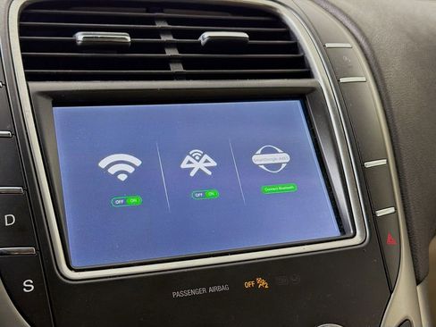 Used 2020 Lincoln Nautilus FWD w/ Equipment Group 101A image 16