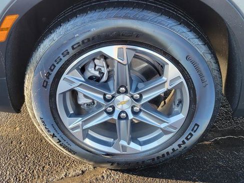 Certified 2025 Chevrolet Blazer LT image 5