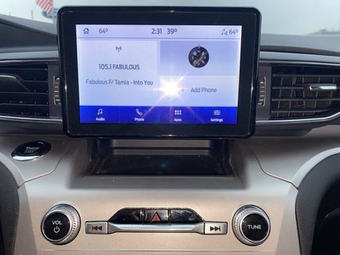 Certified 2022 Ford Explorer XLT w/ Equipment Group 202A image 11