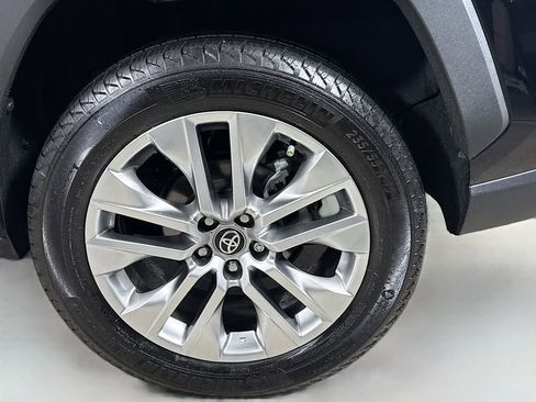 Certified 2025 Toyota RAV4 XLE Premium image 31