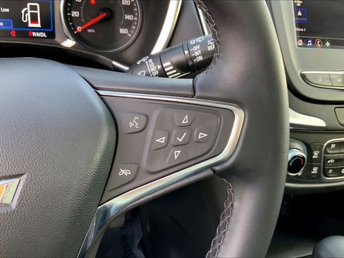 Used 2024 Chevrolet Equinox LT w/ LPO, Floor Liner Package FWD image 24