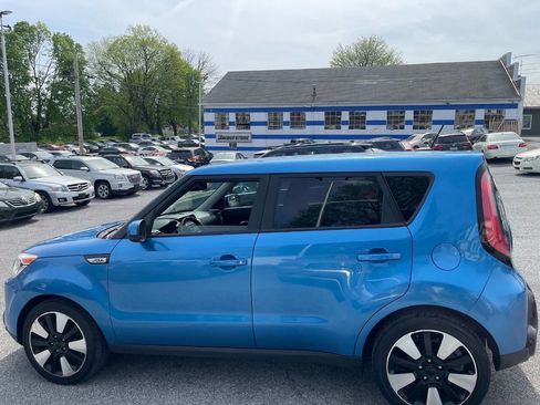 Used 2016 Kia Soul + w/ Designer's Package image 9