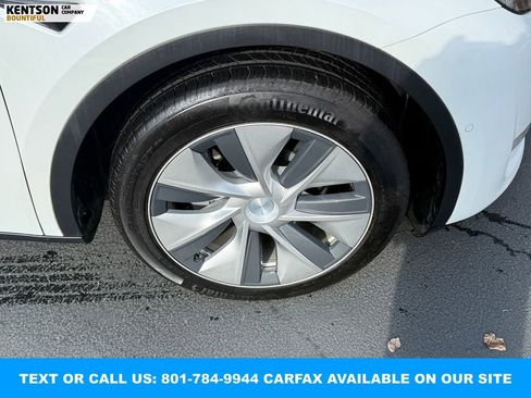 Used 2022 Tesla Model Y Long Range image 15