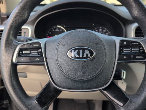 Used 2019 Kia Sorento FWD image 23