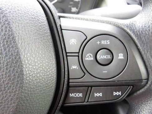 Used 2023 Toyota Corolla LE w/ LE Convenience Package image 21