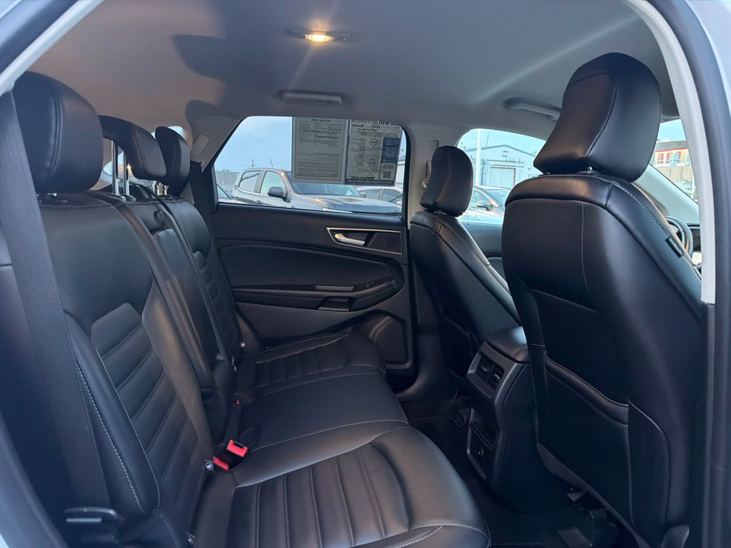 Used 2024 Ford Edge SEL AWD/4WD image 14