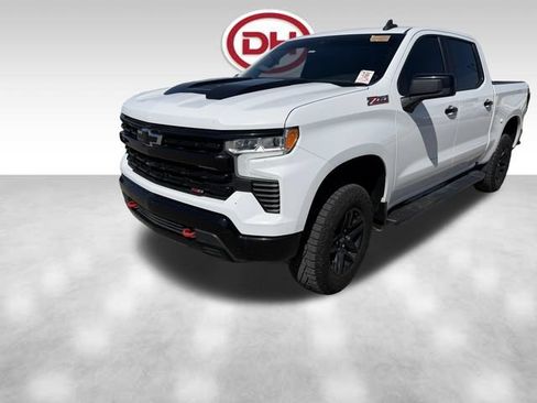 Used 2024 Chevrolet Silverado 1500 LT Trail Boss w/ Protection Package AWD/4WD image 4