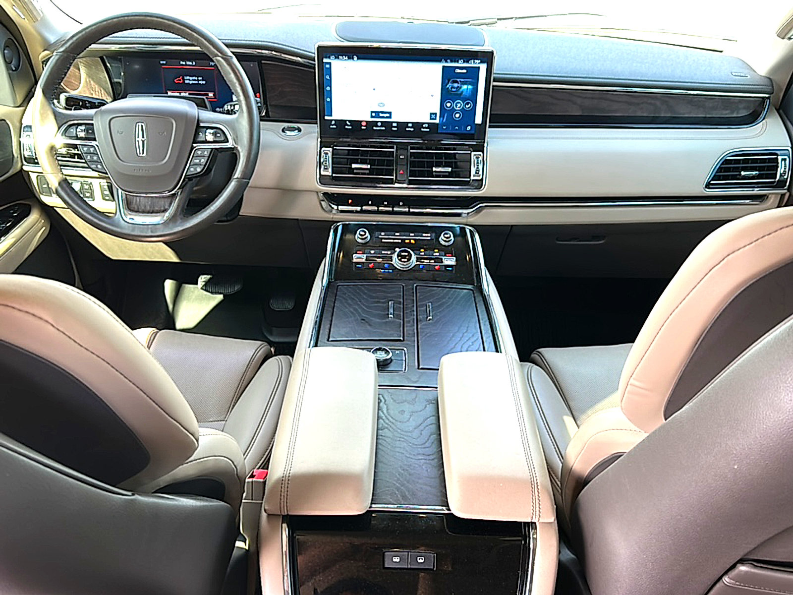 Used 2022 Lincoln Navigator Reserve RWD image 23