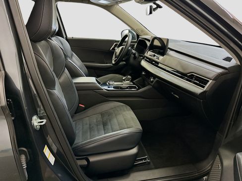 Used 2025 Mitsubishi Outlander SE AWD/4WD image 33