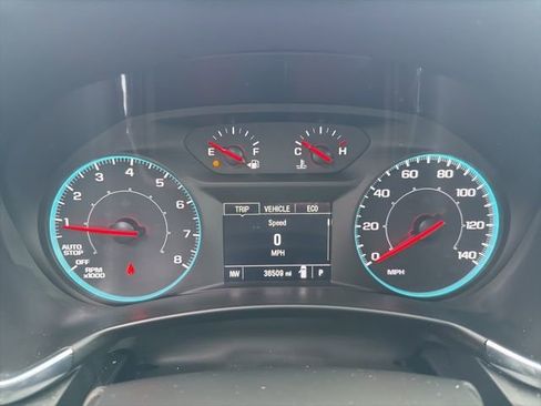 Used 2021 Chevrolet Equinox LS w/ LS Convenience Package image 11