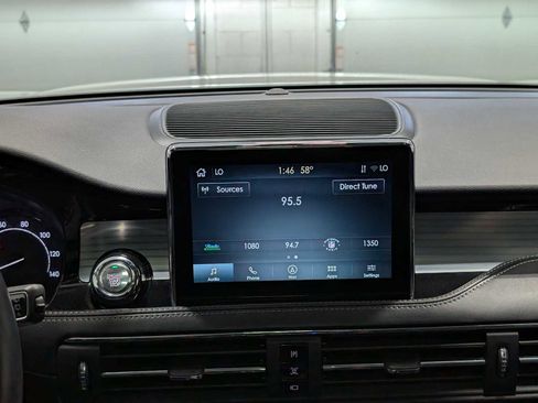 Used 2022 Lincoln Corsair AWD w/ Premium Package image 19