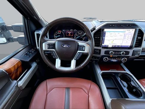 Used 2022 Ford F250 King Ranch w/ King Ranch Ultimate Package AWD/4WD image 6