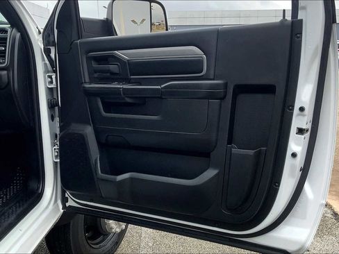 Used 2021 RAM 5500 Tradesman image 22