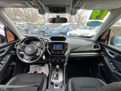 Used 2019 Subaru Forester Premium image 17