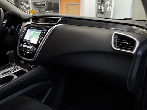 Used 2018 Nissan Murano S image 26