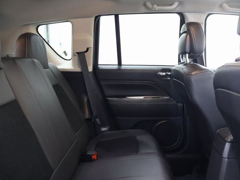 Used 2014 Jeep Compass Latitude w/ Sun/Sound Group image 24