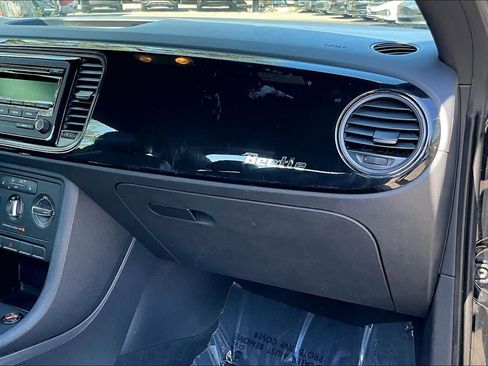 Used 2015 Volkswagen Beetle 1.8T image 19