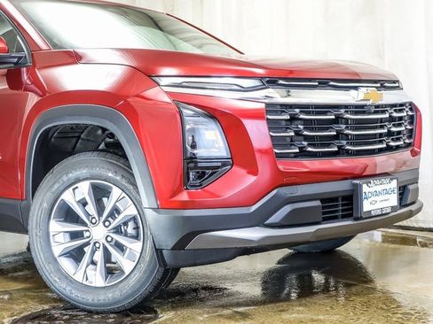 New 2026 Chevrolet Equinox LT image 3