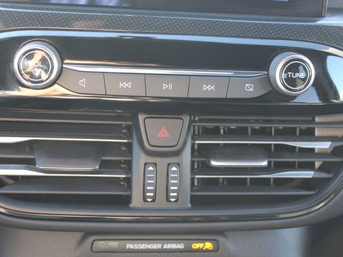 Used 2023 Ford Escape ST-Line w/ Equipment Group 301A image 27