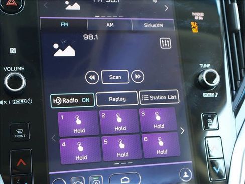 Used 2022 Subaru Outback Touring AWD/4WD image 18