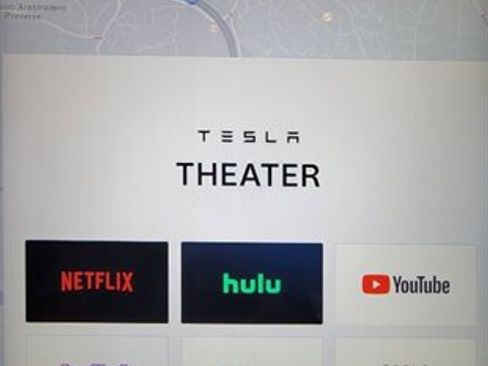 Used 2015 Tesla Model S 70D image 16